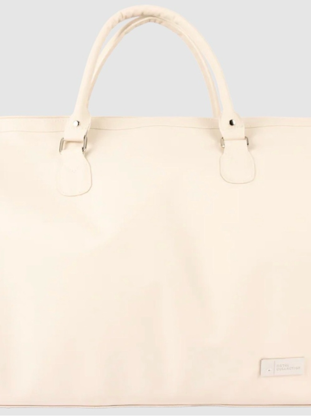 Hotel Collection Champagne Duffle Weekender Bag MSRP $139 NIB